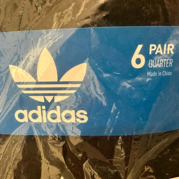 New Unopened Adidas 6 Pair Quarter Socks - Picture 1 of 8